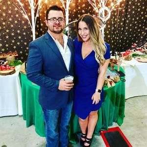 Meet your Posher, Lois